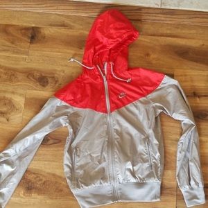 Like New Red Gray Nike Wind Breaker jacket small S